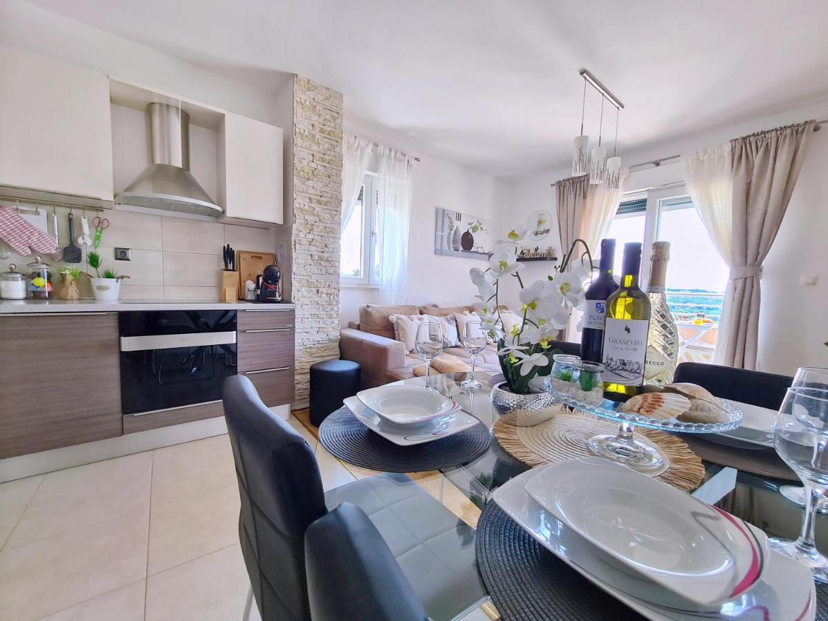 Luxury Apartment Salona Eksteriør billede
